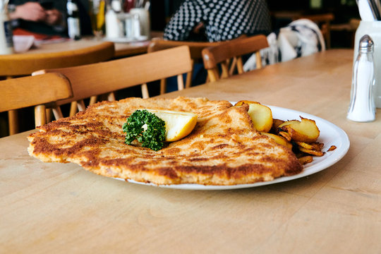 Pfefferschnitzel Bilder – Durchsuchen 4,351 Archivfotos, Vektorgrafiken ...