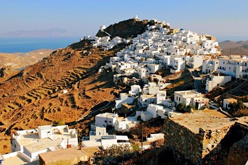 Greece, Serifos island, view of the town of Chora. - obrazy, fototapety, plakaty