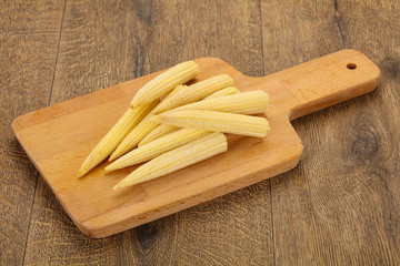 Raw baby corn