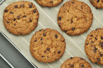 Fresh-baked cookies ready in the table	