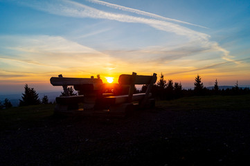 Fototapeta premium Sonnenaufgang im Thüringer Wald auf dem Schneekopf