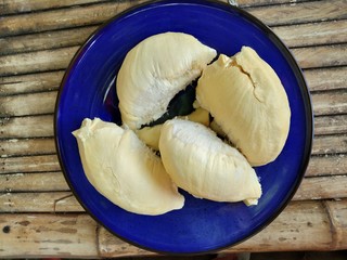 bowl of peeled potatoes