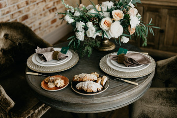 table setting with flowers