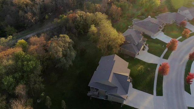 New suburban homes with minimal trees, Ankeny, Iowa, USA