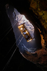 Vulkan Thríhnúkagígur Þríhnjúkagígur Island Aufzug Lift Magmakammer Farben Mineralien...