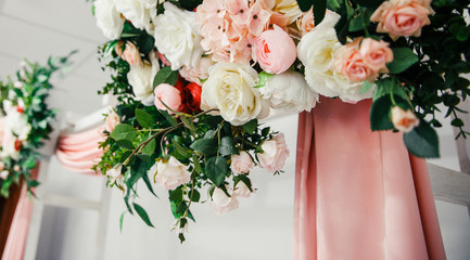 decoration of a wedding arch of roses