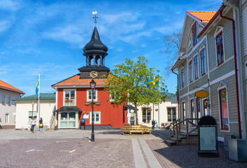 Obraz premium Centralny plac w Trosa. Typowa szwedzka wioska. Szwecja. Skandynawia