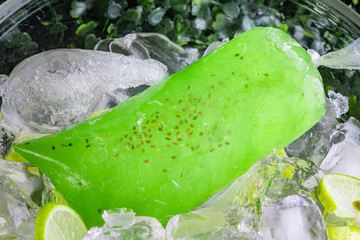 bolis, limón con chia, limón, splash, naranjú, congelada, juguito congelado, bolillobolo,...