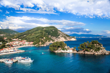 Fototapeta na wymiar The view of the small island in Parga in the afternoon