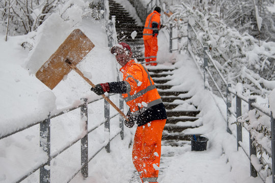 Schneeräumung in Salzburg - Wintereinbruch 10. Jänner 2019