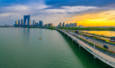 Fototapeta premium Jinji Lake Bridge, Suzhou City, Jiangsu Province, China