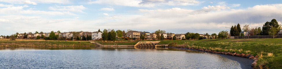 Fototapeta na wymiar Scenic landscape along the neighborhood trail in the residential area at West Tall Gate Creek in Aurora, Colorado