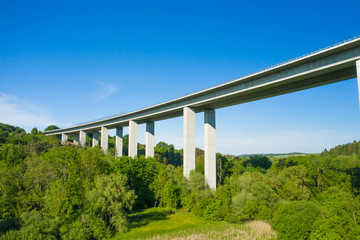 Brückenpfeiler an der Aichtal Brücke