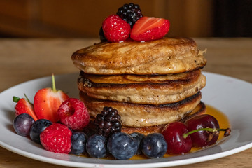 pancakes with berries