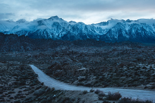 Desert Boulders in the Alabama Hills in front of contiguous Amer
