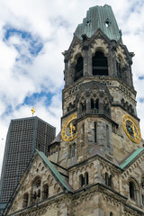 Die Berliner Kirche auch hohler Zahn genannt am Breitscheidplatz
