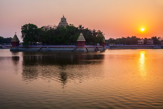 Vandiyur Mariamman Temple in Madurai