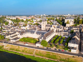 Fototapeta premium St. Nicholas Church in Blois