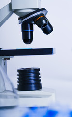 Laboratory microscope lens 