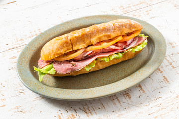 パストラミサンドウィッチ　pastrami sandwich with salted beef