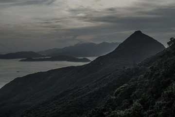ヴィクトリア・ピークから見える香港の夕景