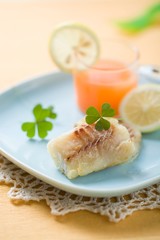 Fried codfish with lemon