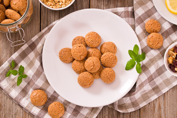 Amaretti cookies.
