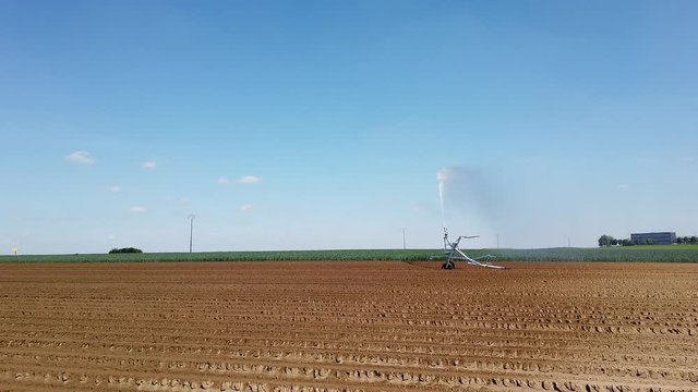 arrosage eau secheresse agriculture terre plan&egrave;te