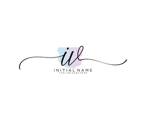 Obraz premium IV Initial handwriting logo vector