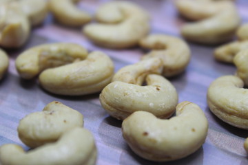 Cashews from Indonesia. cashew production from Indonesia. cashews for snacks. Fried cashews are delicious and crispy.
