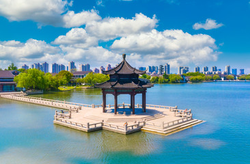 Obraz premium Aerial view of Lake Pavilion, Jinji Lake, Suzhou City, Jiangsu Province