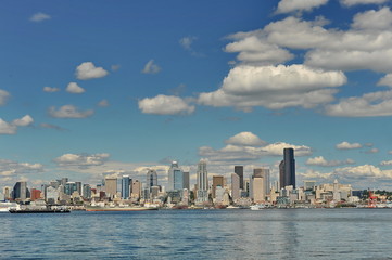Fototapeta premium Seattle panorama on a summer sunny day. Down town of Washington state capital.