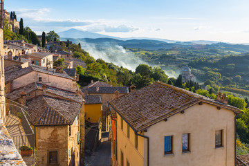 Fototapeta na wymiar Montepulciano, Blick von der Stadtmauer
