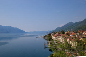 Fototapeta na wymiar Cannero Lago Maggiore