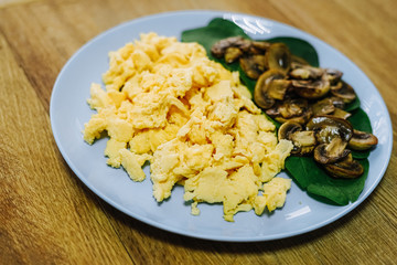 scramble egg for breakfast