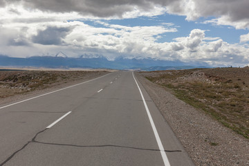 Fototapeta premium Summer in Altai Russia, road to Altai Mountains, Beautiful summer view of Altai mountains