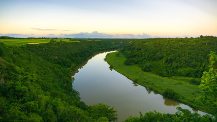 Atardecer rio Chavon