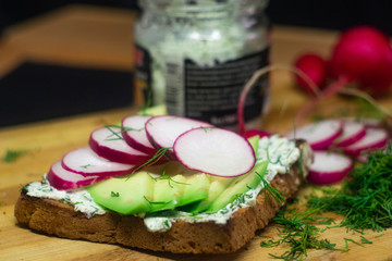 sandwich with radish and avocado