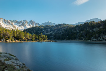 Fototapeta na wymiar Lake in the circuit of Lake Pessons Grau Roig, Andorra.