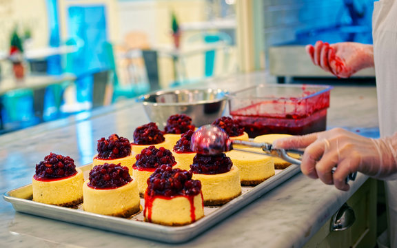 Process of cooking of cheesecake in the bakery reflex