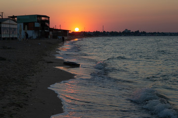 Naklejka premium Sunrise over sea beach