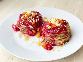 pancakes with strawberry