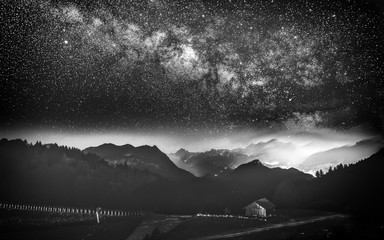 Voie lactée et Mont Blanc depuis le massif des Brasses, nuit de mai