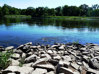 Rzeka wiosną. © WalDec