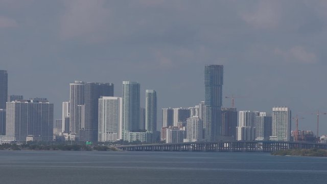 EDIFICIOS MIAMI BAHIA.