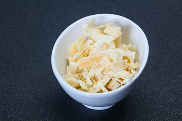 Coconut dry chips in the bowl