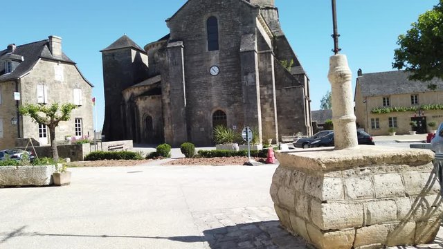 Saint Robert (Corr&egrave;ze, France) - &Eacute;glise romane Saint Robert