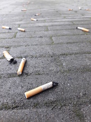 pausa sigaretta - dipendenza e maleducazione