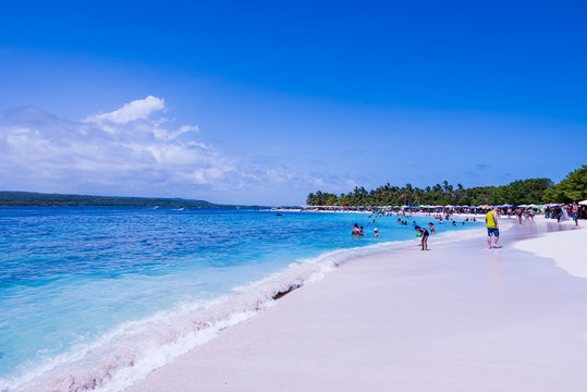 Tropical beach with palm trees in Cayo Sombrero (Morrocoy Archipelago, Venezuela).