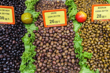 Green and black olives in the oriental market